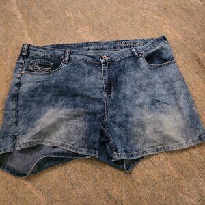 Cowgirl Tuff shorts